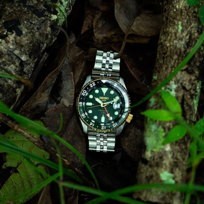 Seiko 5 Sports Forest Green Sunrise Limited Edition Green Dial Silver Steel Strap Watch for Men - SSK050K1 - Image 5